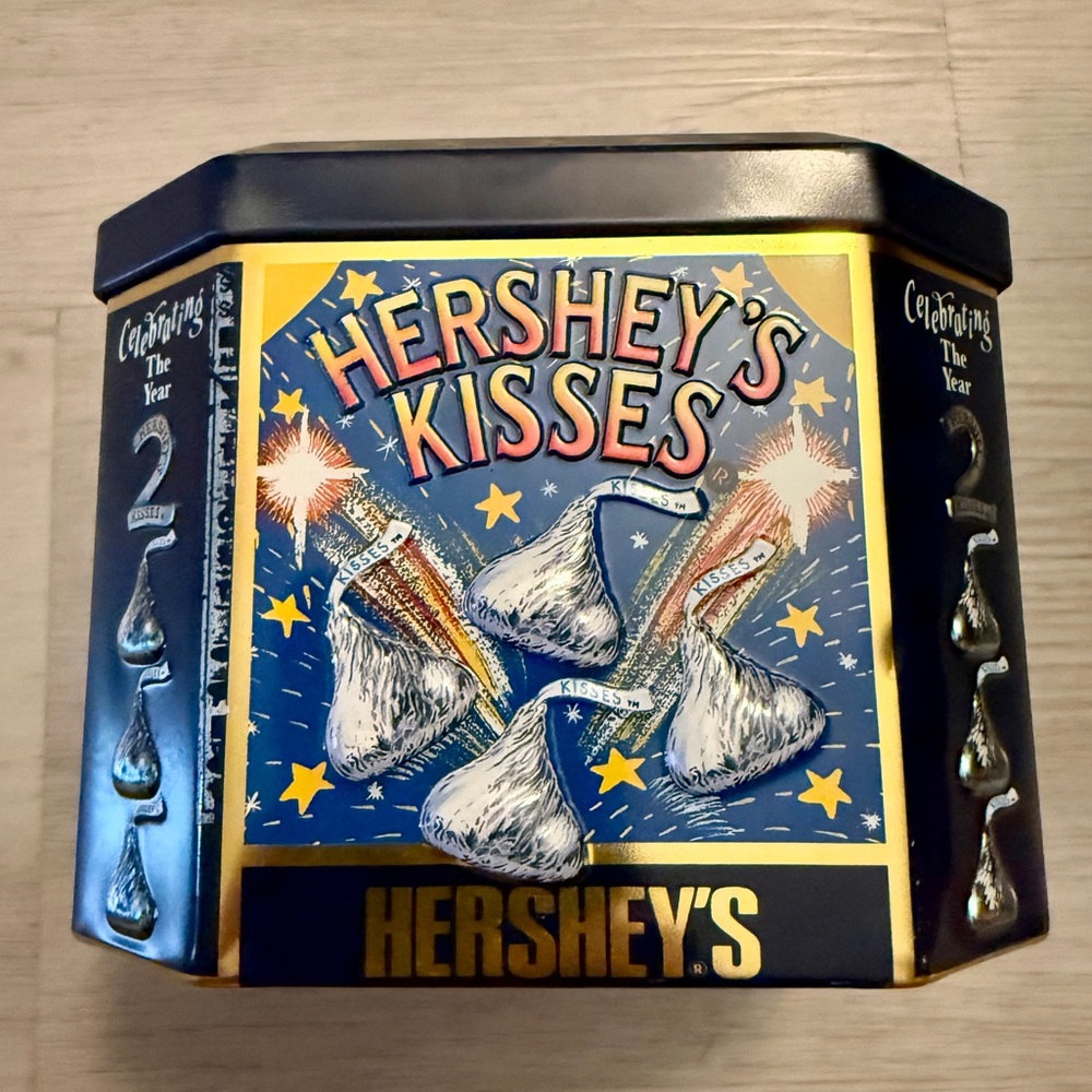 Vintage 1999 Hershey’s "The New Millennium" Tin Limited Edition #527645